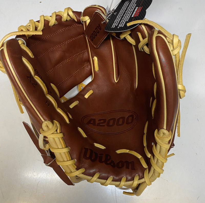 Wilson A2000 X2 GOTM MAR14 - 11" Baseball Glove