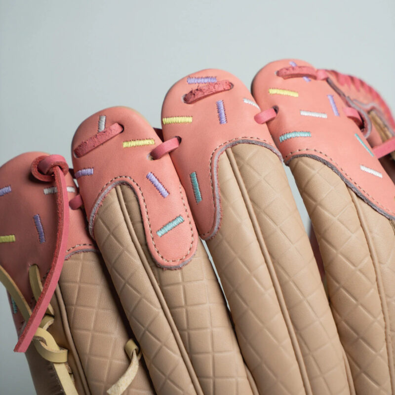 strawberry ice cream glove | rare edition