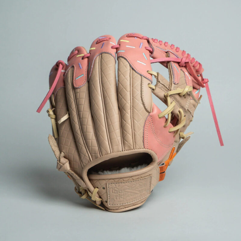 strawberry ice cream glove | rare edition