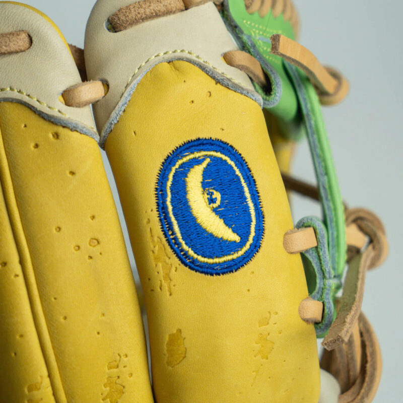 banana glove | rare edition