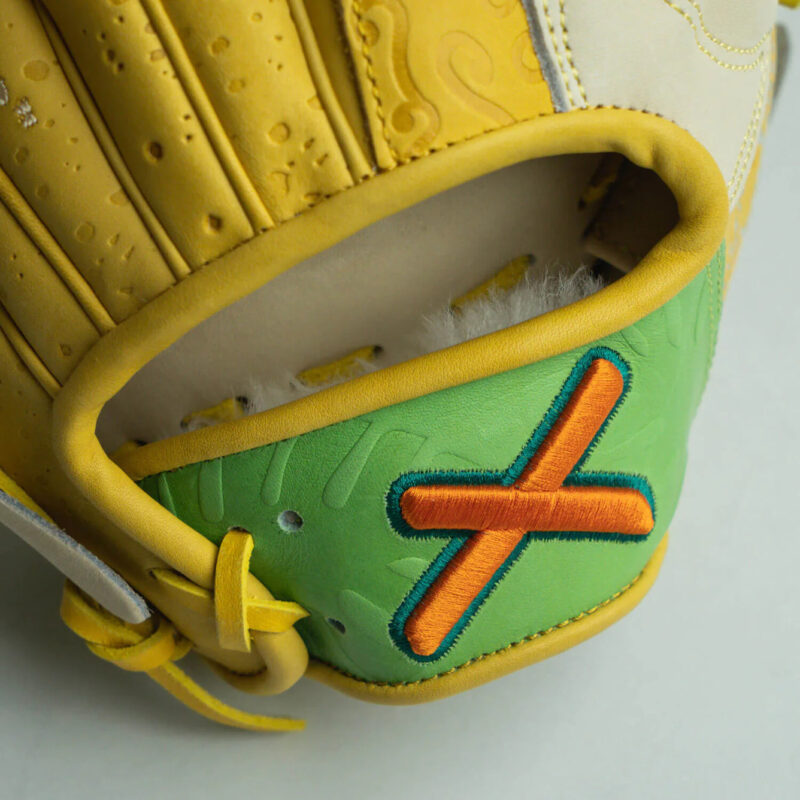 banana glove | rare edition