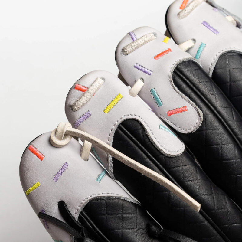cookies & cream ice cream glove | rare edition